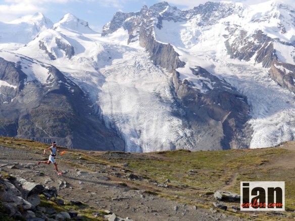 ©copyright .iancorless.com.P1000451