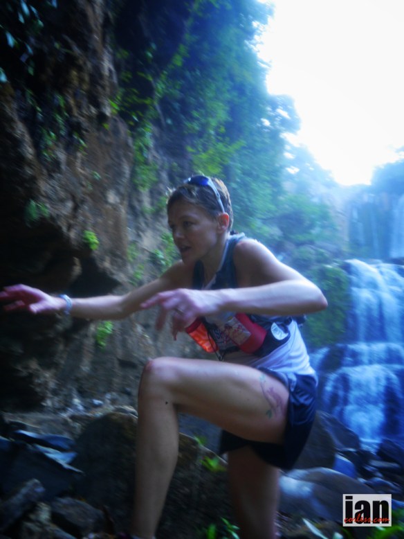 Jo Meek exits the waterfalls TCC2014 ©iancorless.com